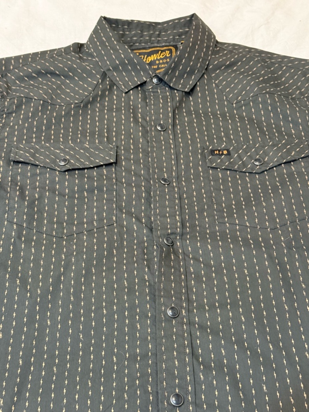 Howler Brothers - Lighting Bolts H bar B Shirt - size MEDIUM - NWT - Picture 7 of 10